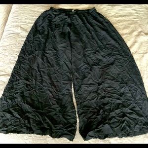 Comfy USA Black Wide Leg Crinkle Pants Large